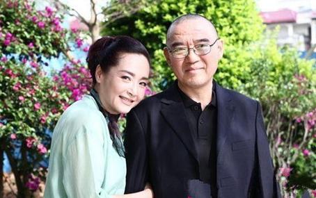 恬妞老公，万梓良身价（谢霆锋公开复婚） 本文共（7767字）
