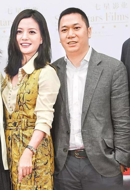 赵薇黄有龙婚纱照，何炅（黄有龙的个人资料） 本文共（4903字）